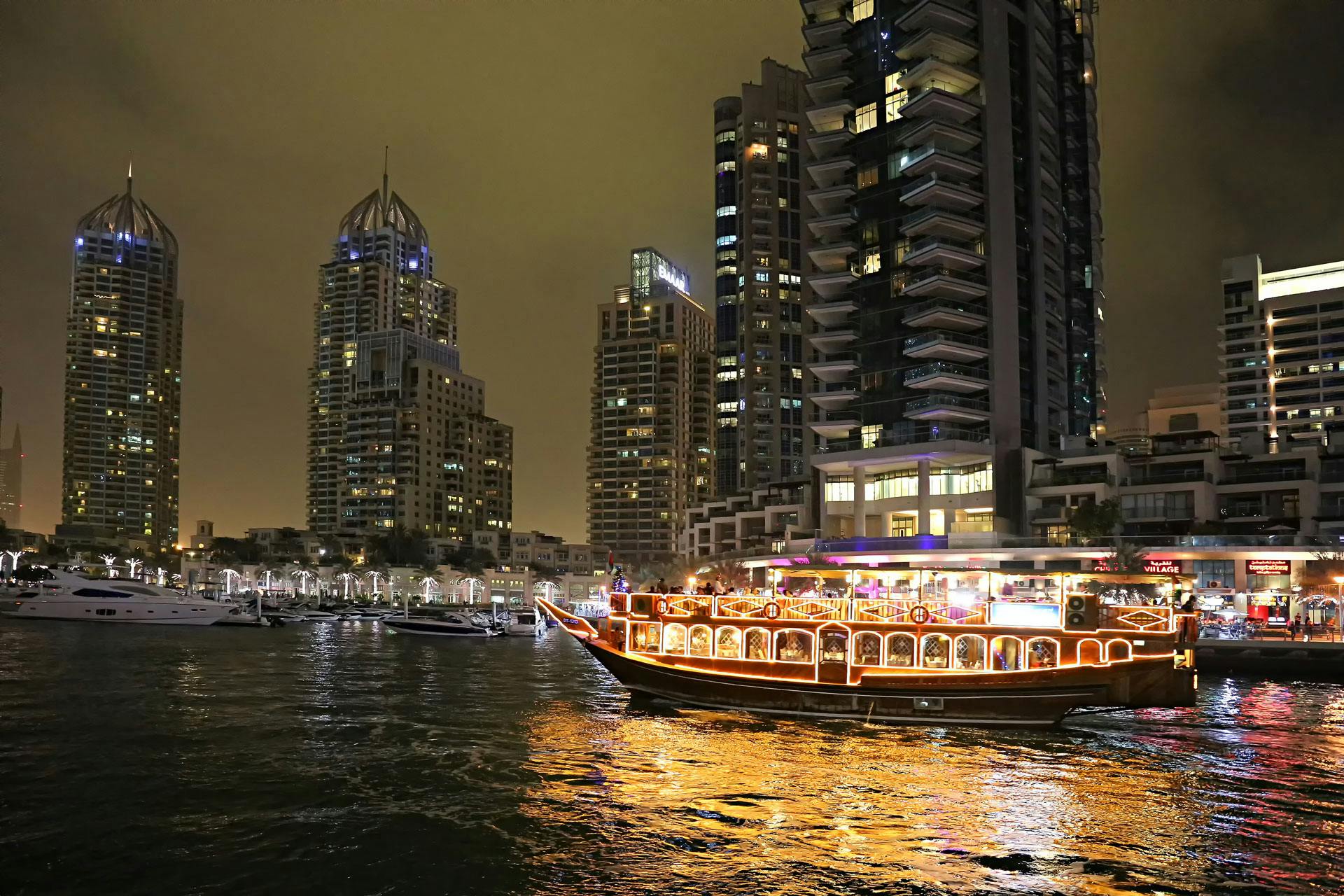 Dubai Marina & Dhow Cruise